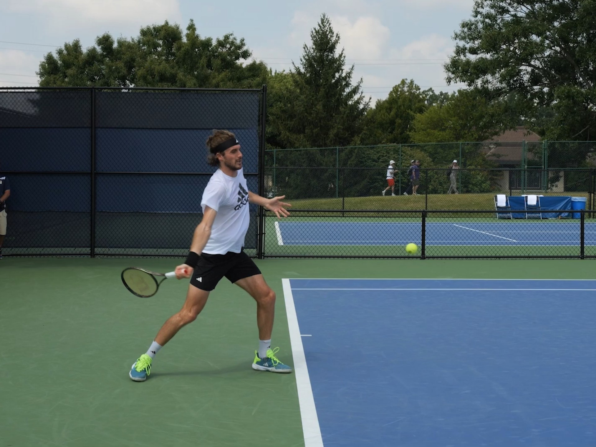 开云体育官网-法国网球队翻盘欧洲网球队，西西帕斯制霸全场的简单介绍