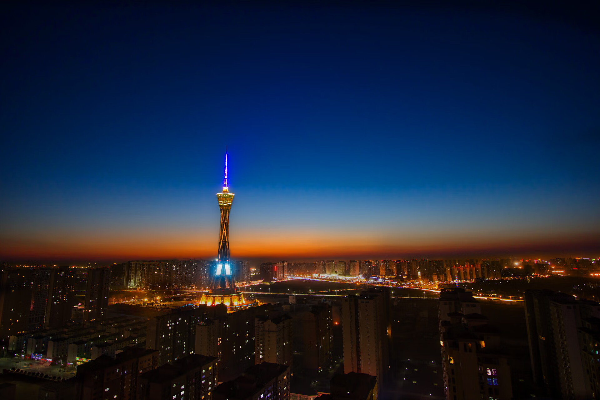 暗红狼烟中的绿色王朝，当哈登的节奏匕首刺穿铁血壁垒