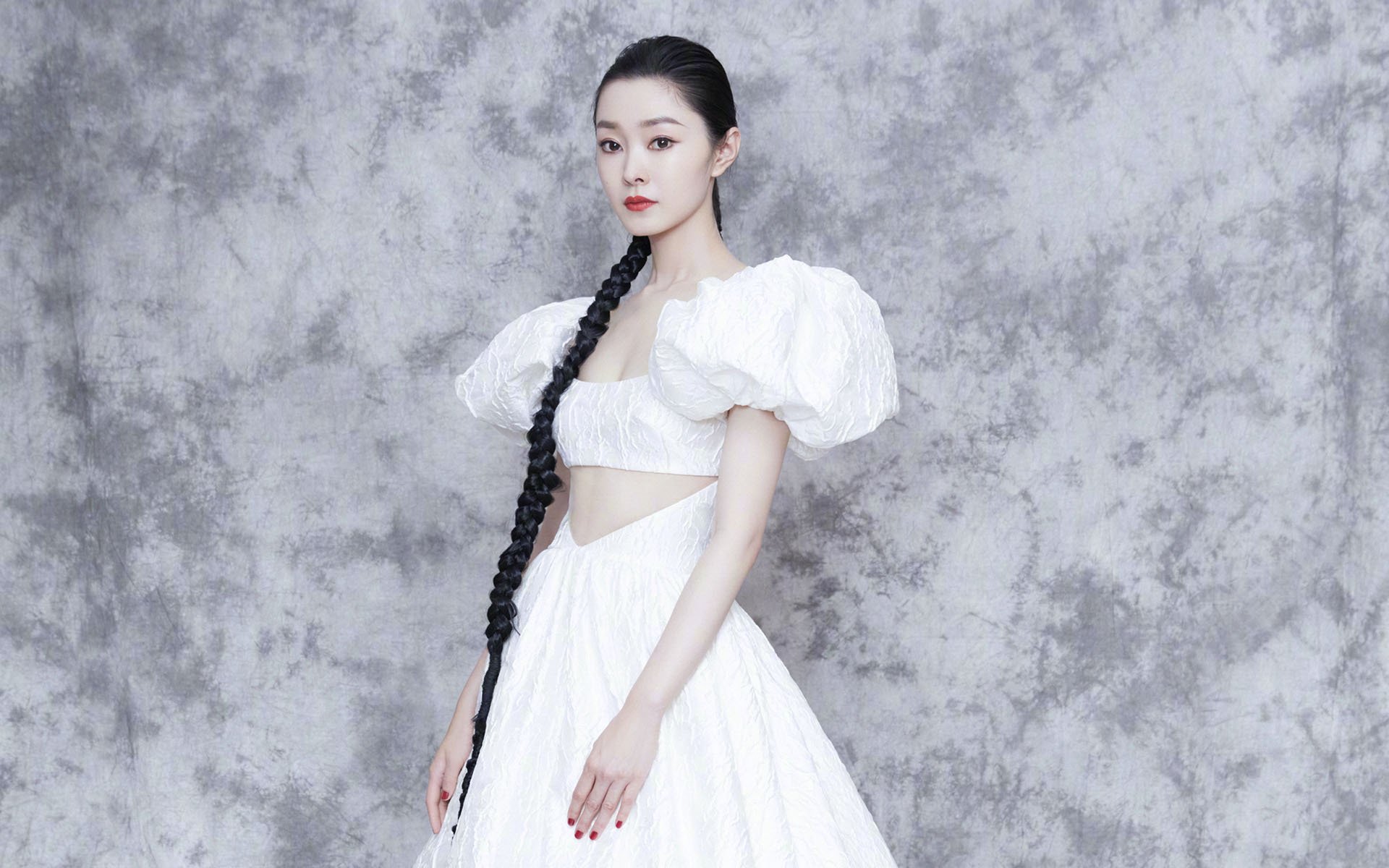 团队洪流与孤星闪耀,雷霆的碾压与东契奇的史诗之夜