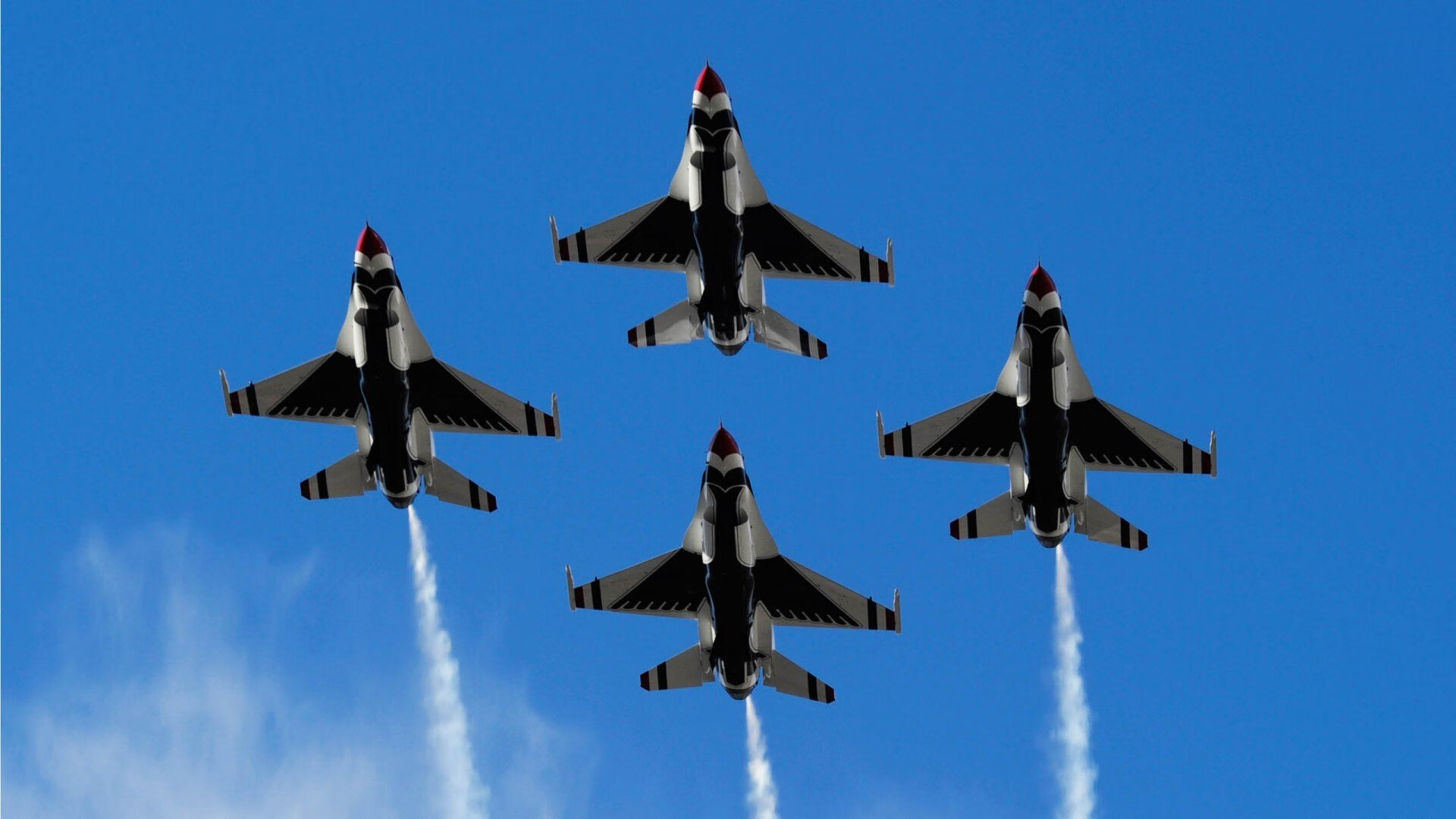 开云体育app-冰与火之歌，热火的熔炉与哈利伯顿的寒芒，季后赛的两种真理