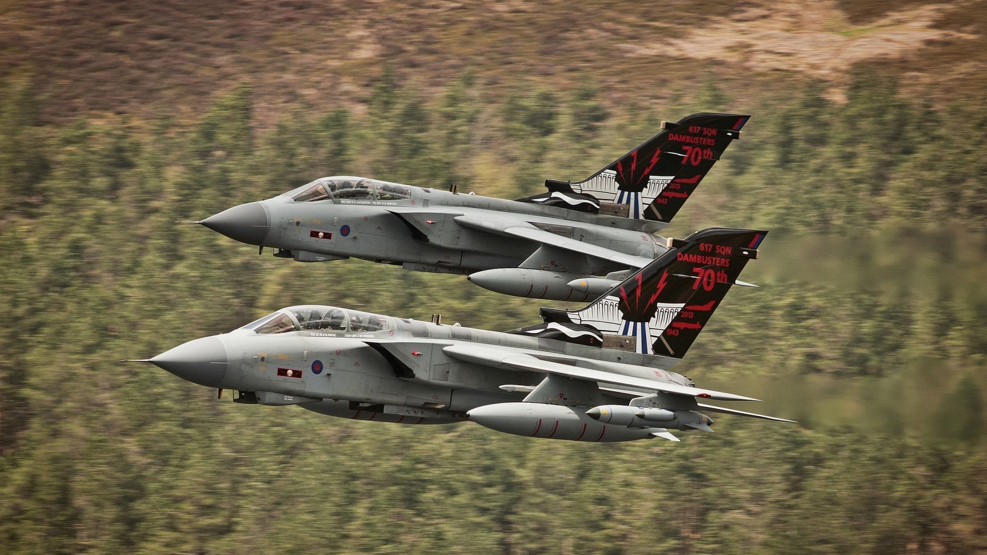 开云平台-孤星璀璨难敌雷霆万钧，詹姆斯的生涯之夜与热火王朝的黄昏序曲